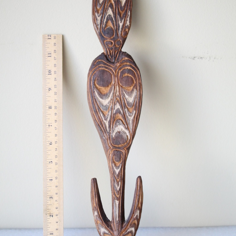 Sepik Basket Hook for hanging food or baskets, Papua New Guinea 1960s #tiki